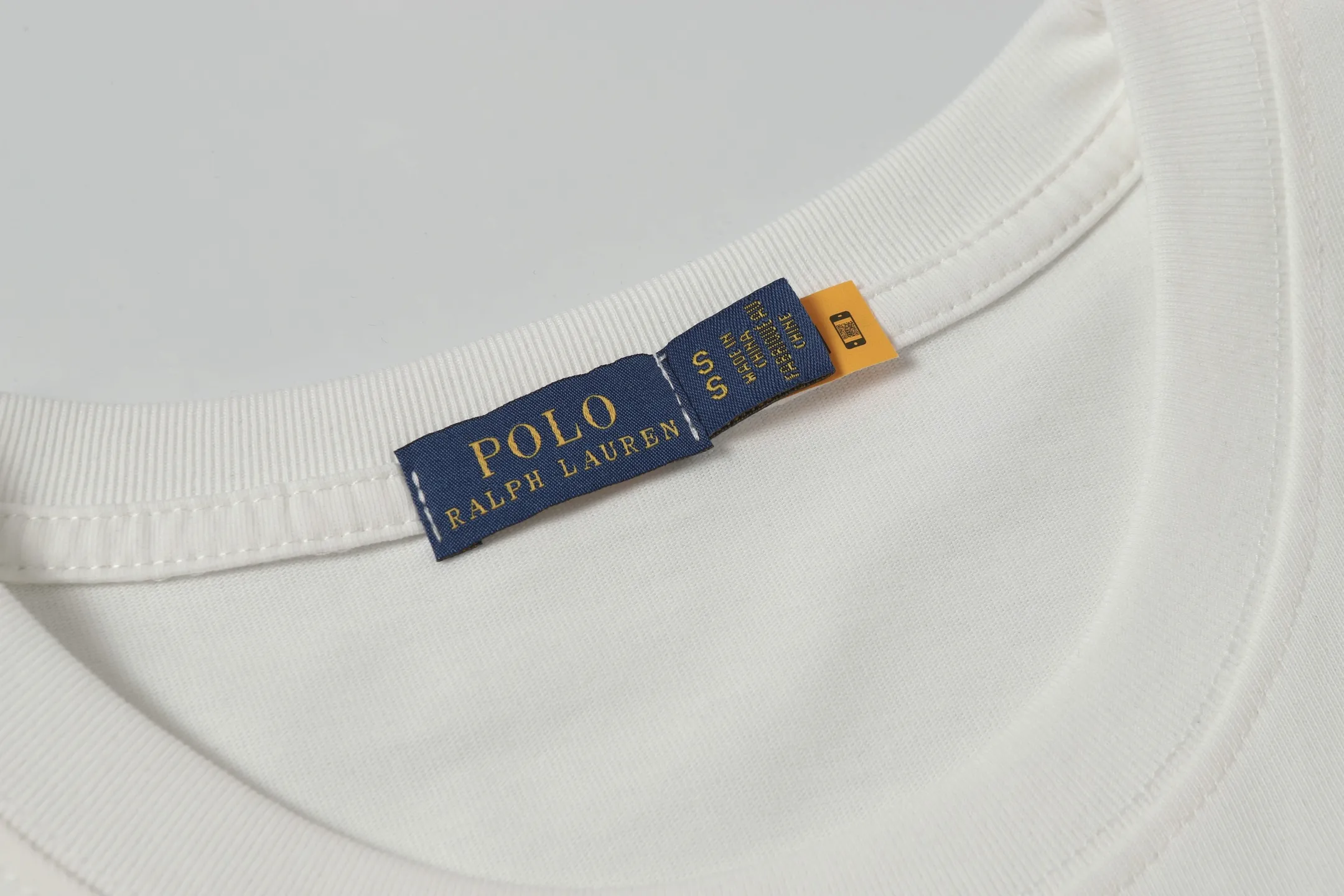 P130 Style number: A003 [Ralph Lauren classic color printed round neck basic short sleeves] ✅270g double yarn fabric, custom woven and dyed threads ✅Original sticker Scan the QR code to enter the official website ✅Large version, loose and stylish, can wear up to 200 pounds Color: black white Size: S-XL